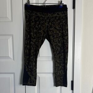 Lululemon Athletica Camouflage Leggings with Black Accents